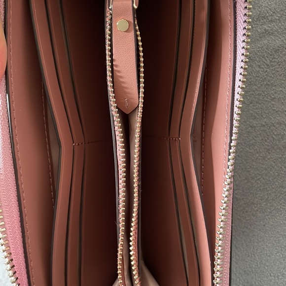 ✨ Kate spade pink glitter wallet - Picture 3 of 3